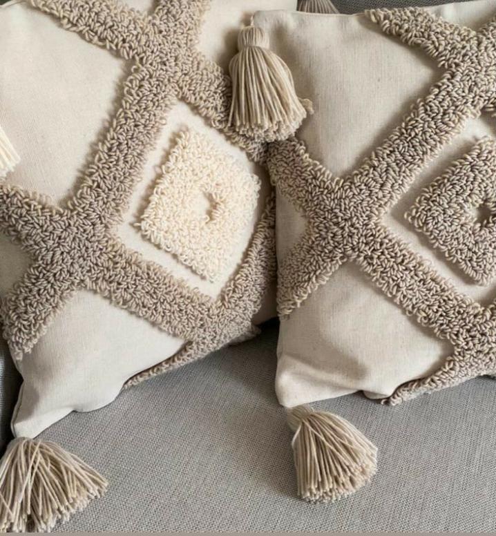 Vue 3 de Coussin décoratif Punch needle