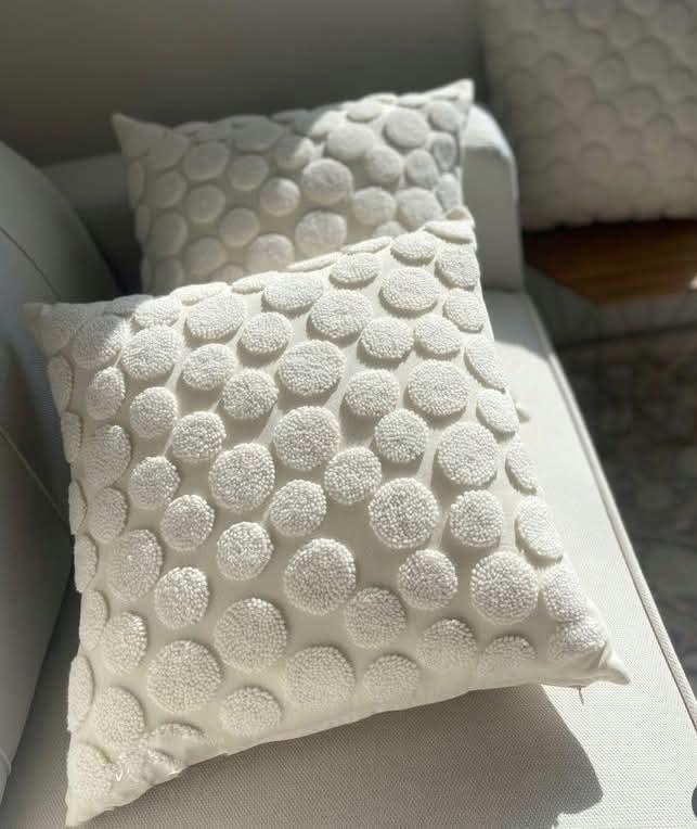 Vue 2 de Couvre lit Caniche